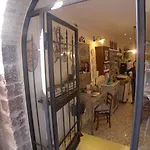 A Casa Delle Fate Bed & Breakfast 3*