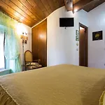 A Casa Delle Fate Bed & Breakfast 3*