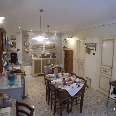 A Casa Delle Fate Nocleg ze śniadaniem 3*