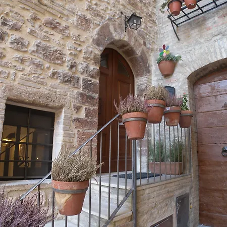 A Casa Delle Fate Bed & Breakfast 3*